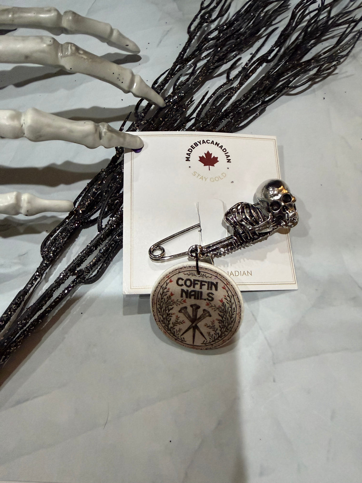 Skull button pins