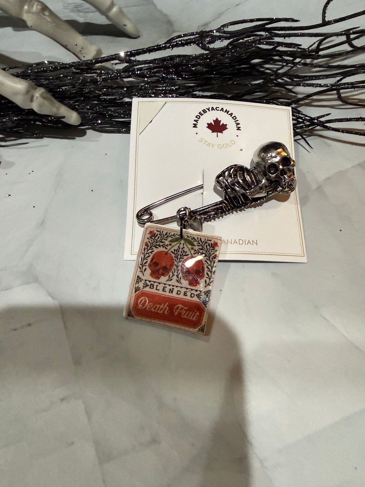 Skull button pins