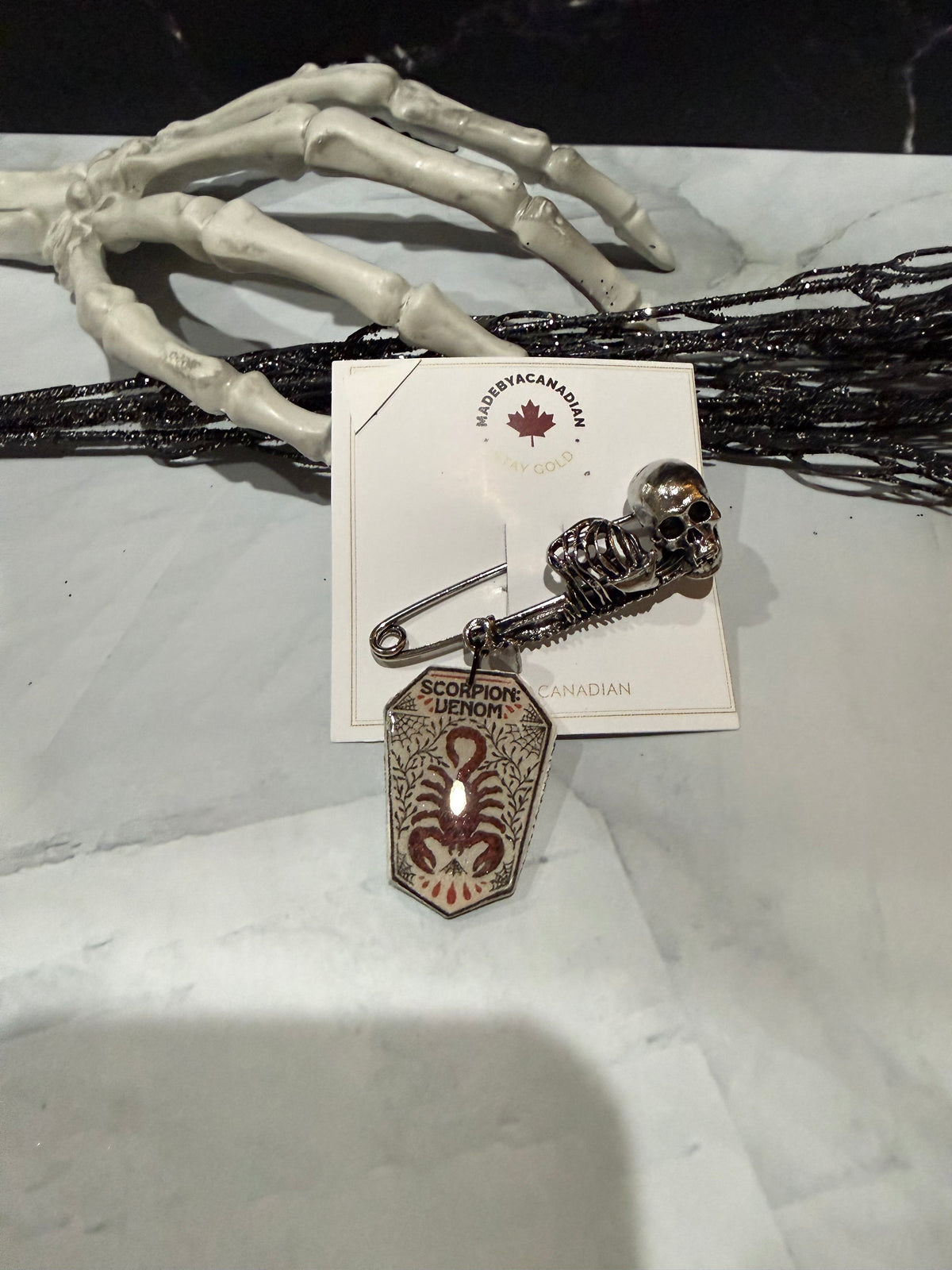 Skull button pins